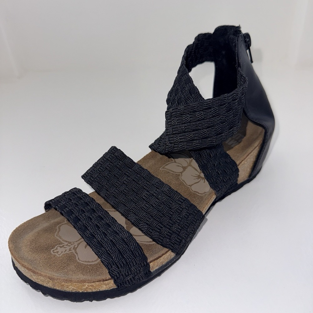 Muk Luks Elle Black Woven Stretch Sandals Back Zip Comfort Women's Size 10